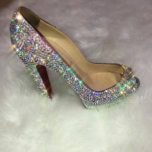 ❤️Christian Louboutin Bambou 140